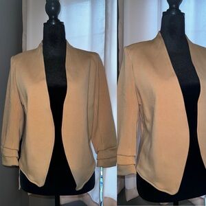 Carolina Belle Women's Blazer - Camel